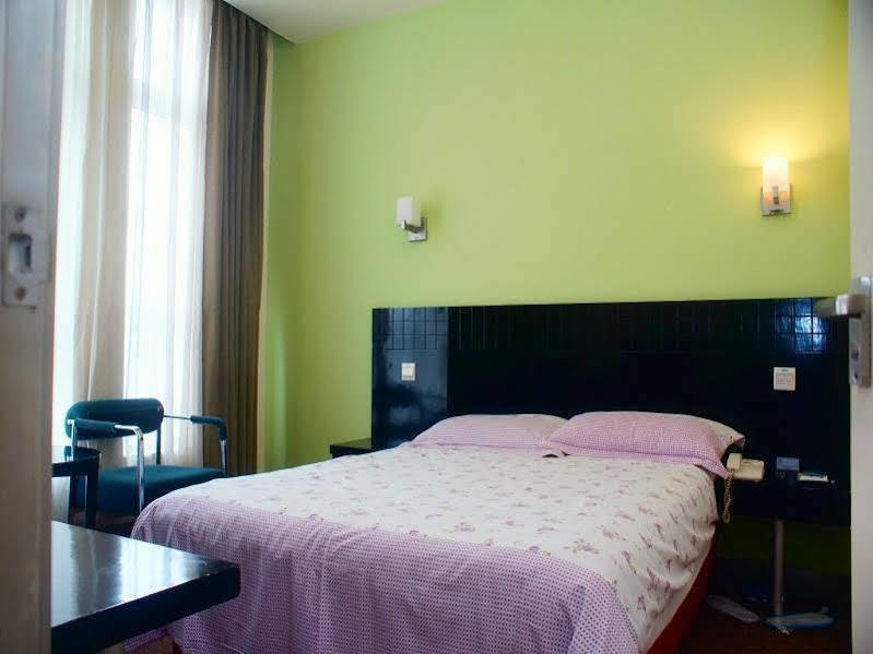 Selected Hotel
